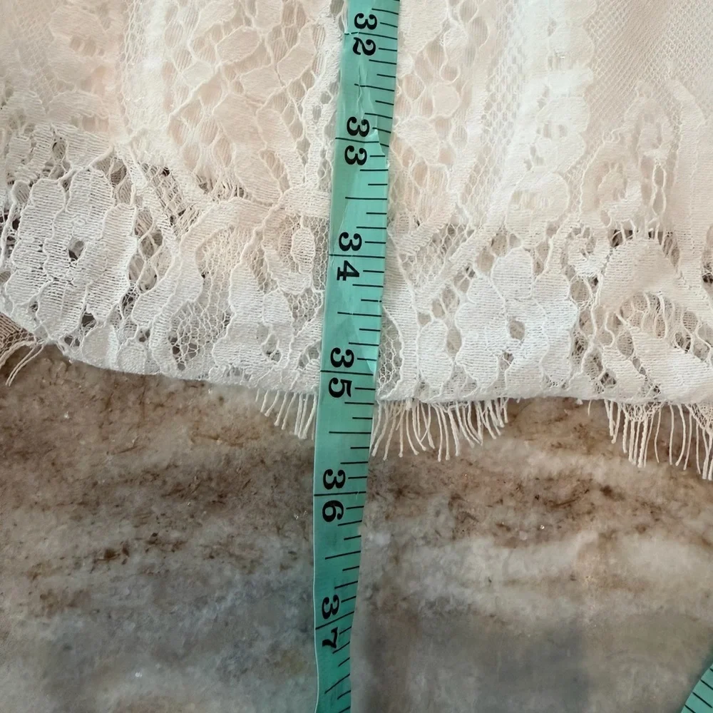 MEROKEETY NWT White Lace Dress V Neck Short Sleeve Size M